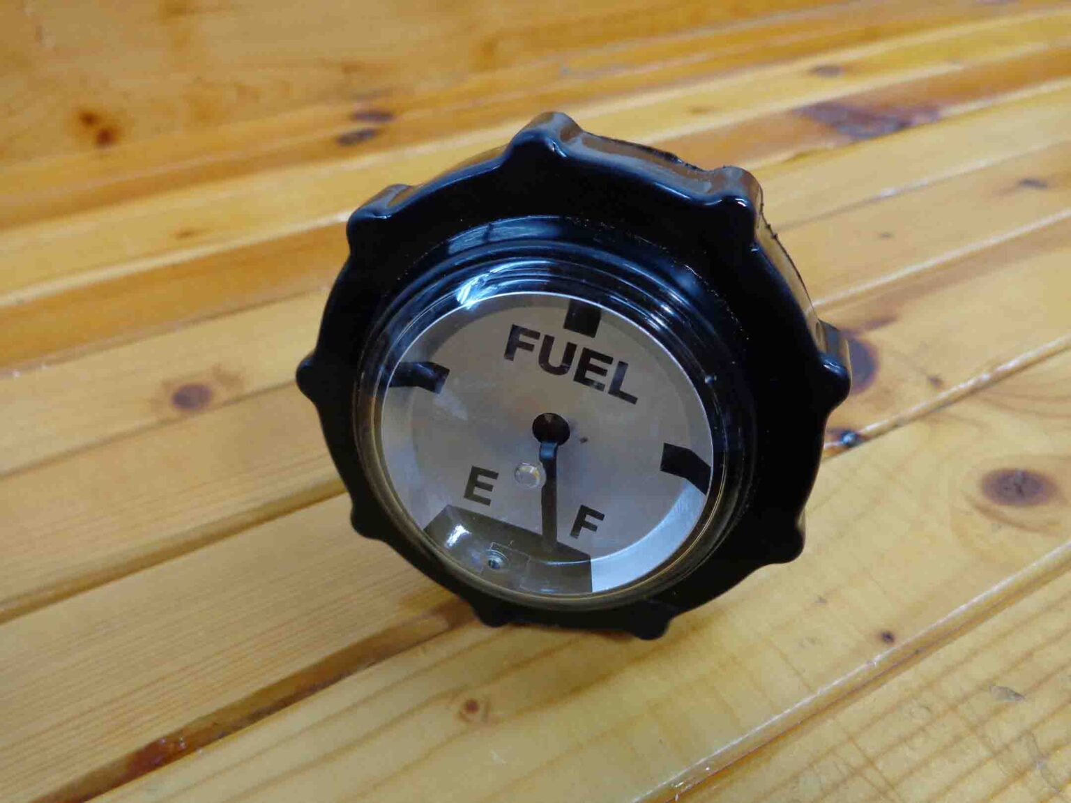 5 3/4 inch quarter turn gas cap The Part Connection